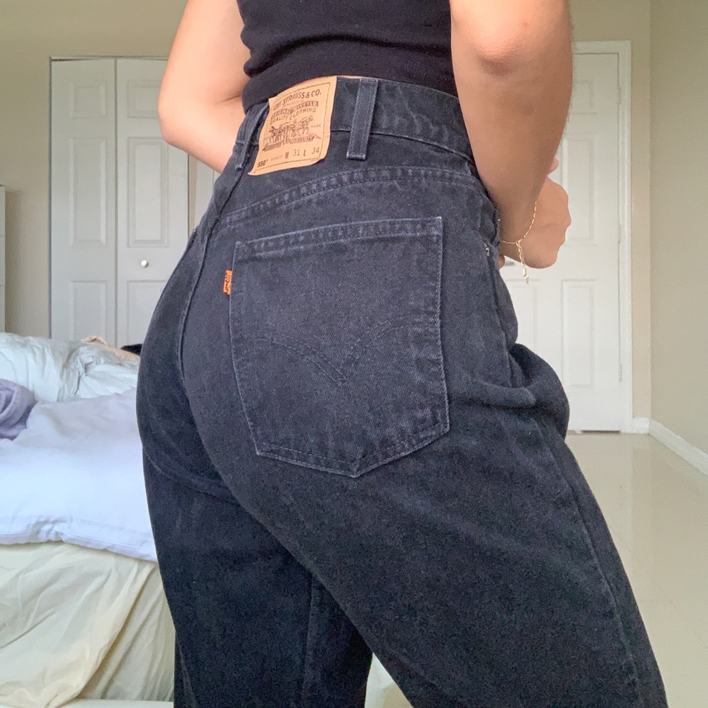 Black Vintage Levi’s mom jeans